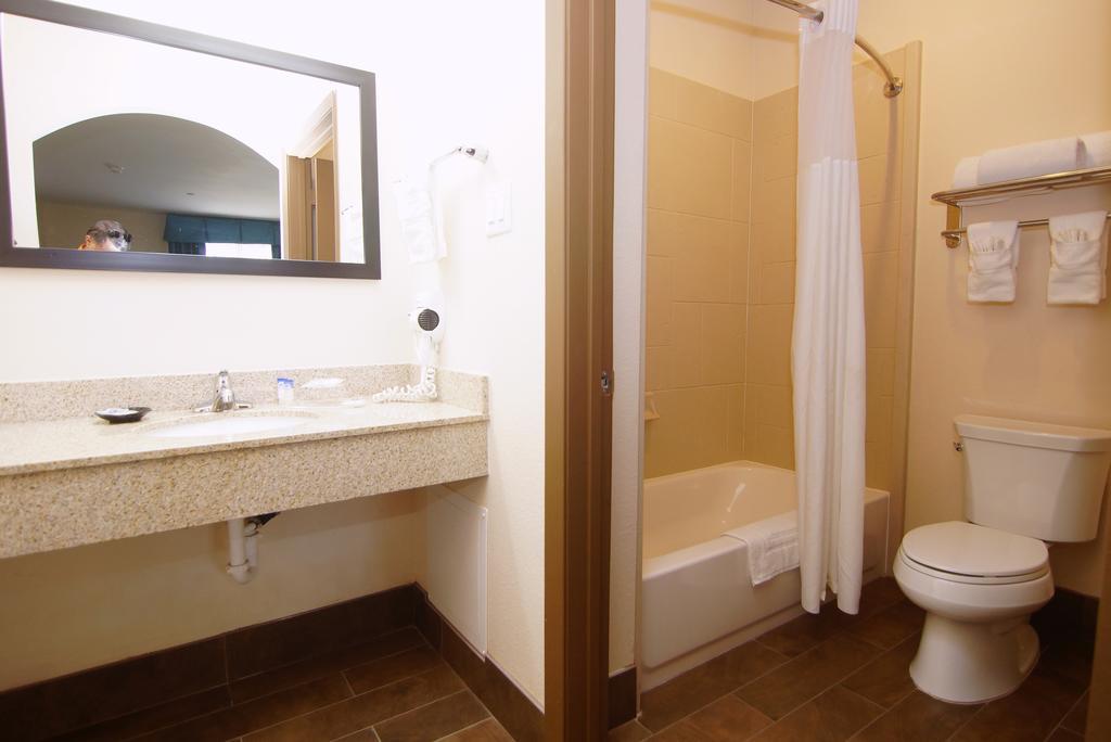 Americas Best Value Inn & Suites Cuero Pokoj fotografie