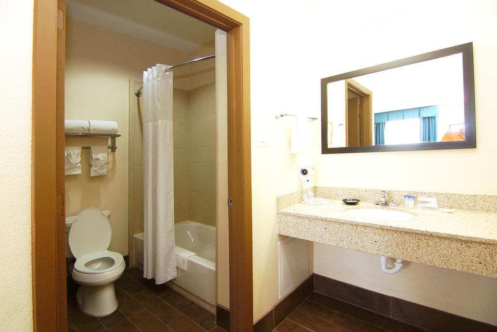 Americas Best Value Inn & Suites Cuero Exteriér fotografie
